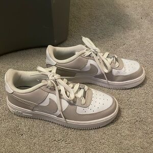 Nike women’s Air Force